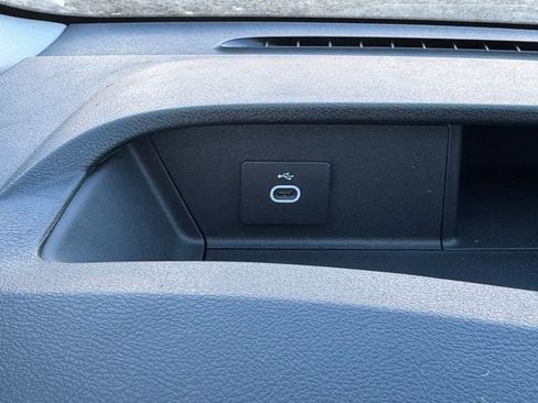 New 2026 Ford Transit 250 148 Medium Roof image 22