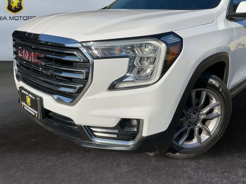 Used 2022 GMC Terrain SLT image 9
