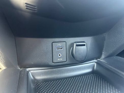 Used 2017 Nissan Rogue SV w/ SV Family Package FWD image 42