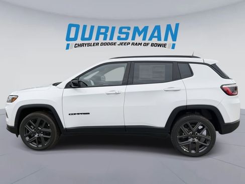 New 2026 Jeep Compass Latitude image 3