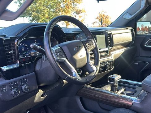 Used 2022 Chevrolet Silverado 1500 LT Trail Boss w/ LT Trail Boss Premium Package image 23