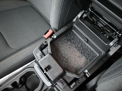 New 2025 Jeep Gladiator Sport image 4