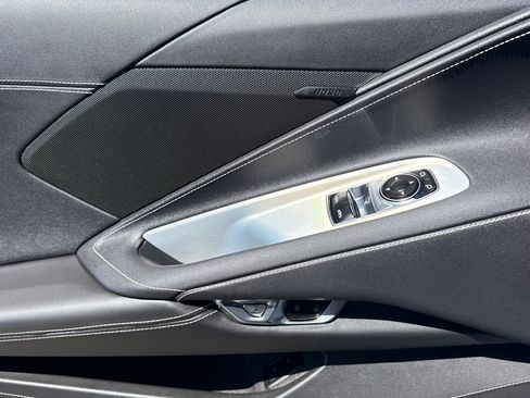 Used 2020 Chevrolet Corvette Stingray Coupe w/ Chrome Exterior Badge Package RWD image 12