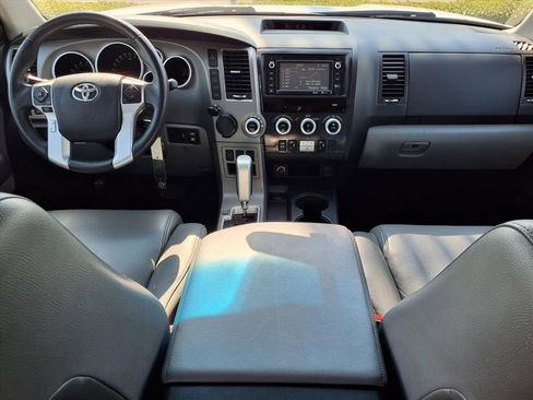 Used 2014 Toyota Sequoia Limited image 3
