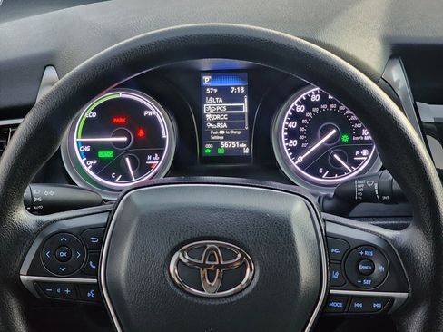 Used 2022 Toyota Camry LE image 11