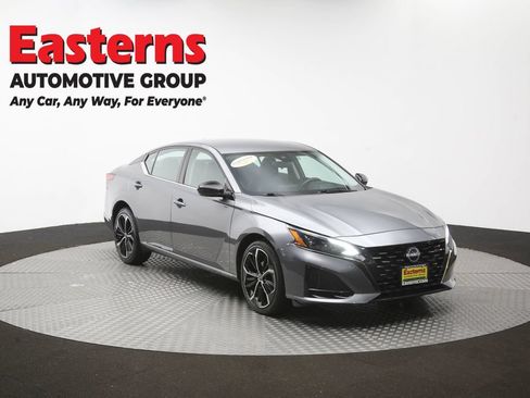 Used 2023 Nissan Altima 2.5 SR AWD/4WD image 49