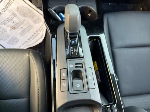 Used 2025 Toyota Prius Limited AWD/4WD image 34