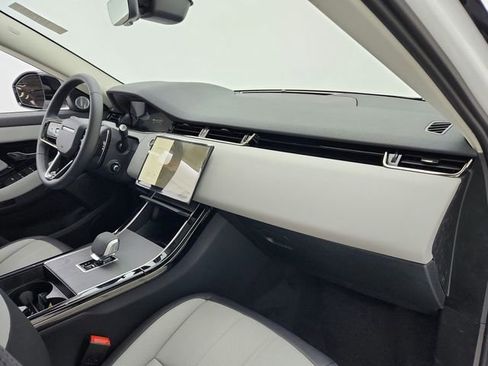 New 2025 Land Rover Range Rover Evoque Dynamic SE image 21