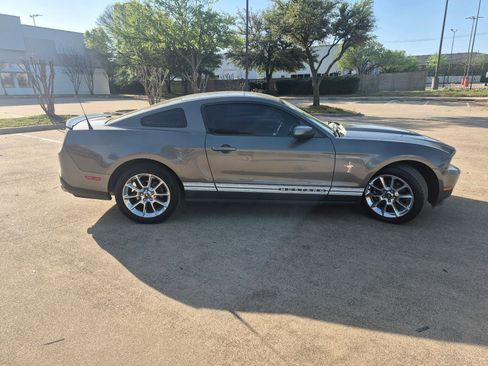 Used 2011 Ford Mustang Premium w/ 202A Rapid Spec Order Code image 3