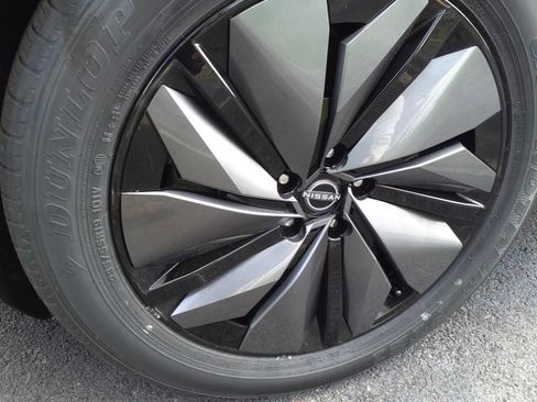 New 2025 Nissan Ariya AWD image 11