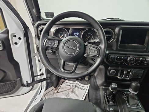 Used 2022 Jeep Wrangler Sport S image 14