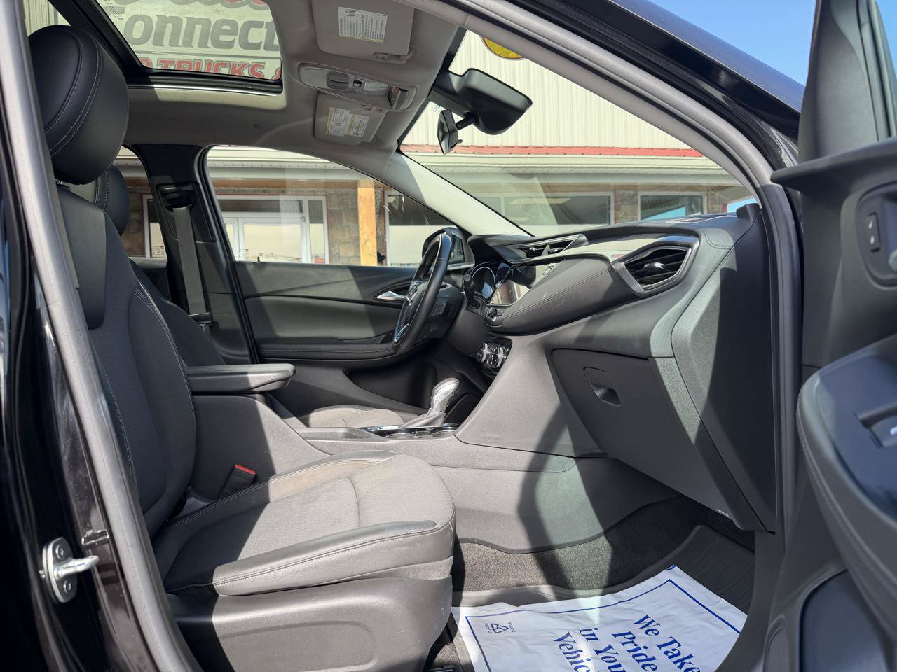 Used 2023 Buick Encore GX Select w/ Experience Buick Package FWD image 24