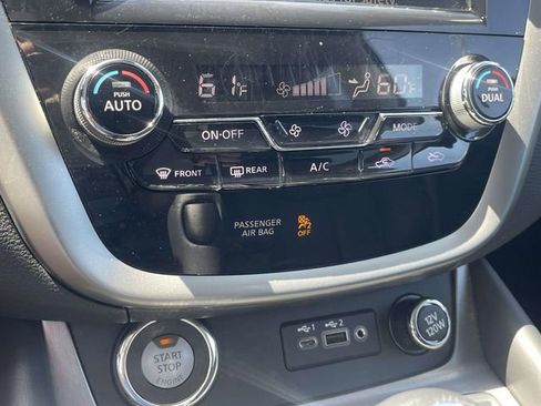 Used 2024 Nissan Murano SV w/ SV Midnight Edition Package FWD image 20