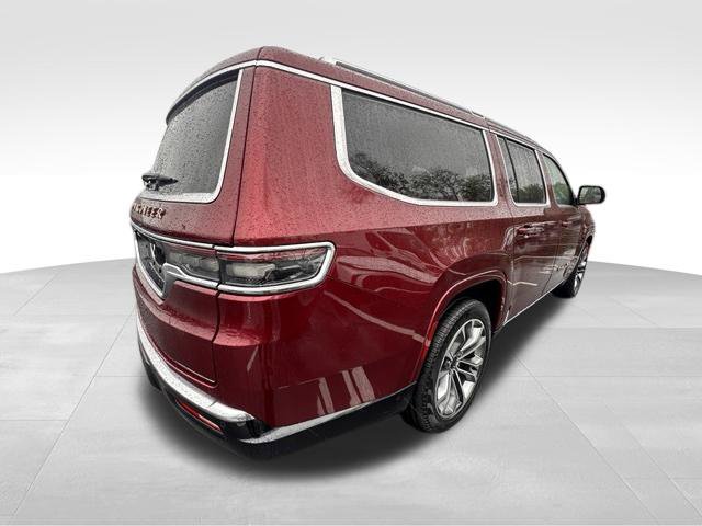 Used 2025 Jeep Grand Wagoneer L Series III AWD/4WD image 7