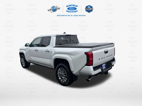 Used 2025 Toyota Tacoma Limited AWD/4WD image 3