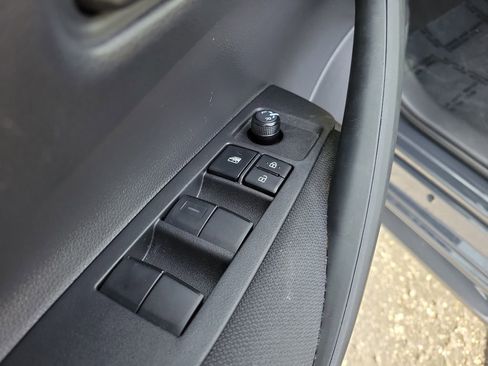 Used 2025 Toyota Corolla LE image 16