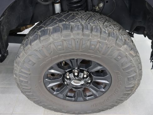 Used 2021 Ford F250 Lariat AWD/4WD image 3