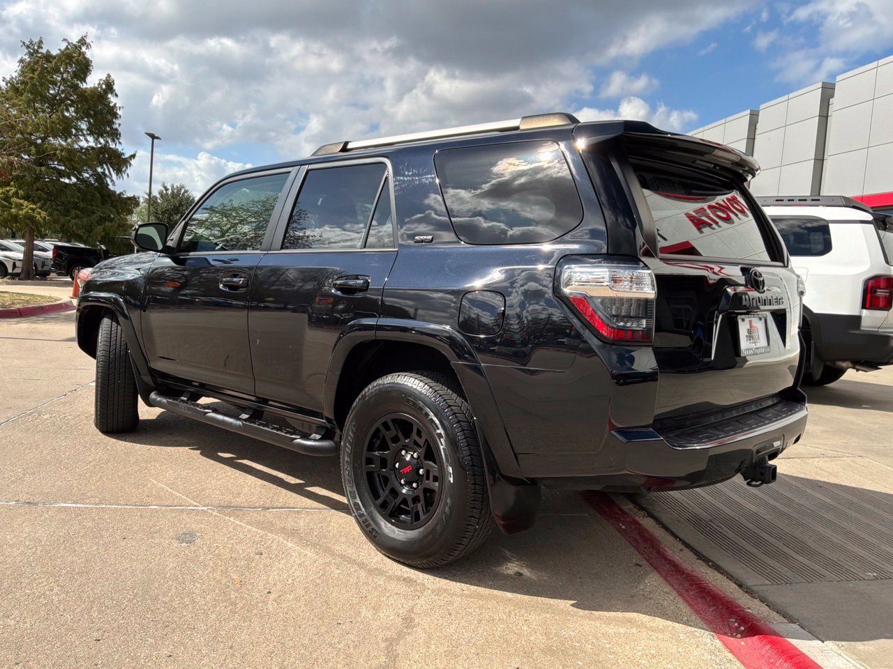 Used 2023 Toyota 4Runner SR5 RWD image 8