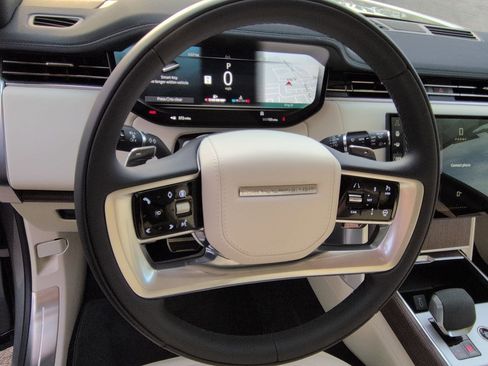 New 2026 Land Rover Range Rover SE image 10