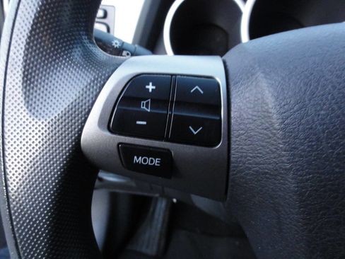 Used 2012 Toyota Matrix L image 28