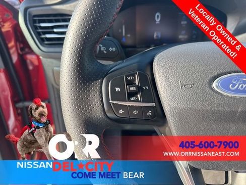 Used 2025 Ford Escape ST-Line AWD/4WD image 18