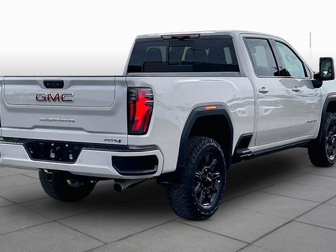 Used 2026 GMC Sierra 2500 AT4 w/ AT4 Premium Plus Package AWD/4WD image 13