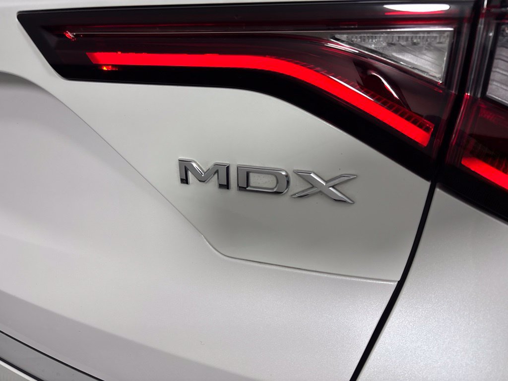 Certified 2025 Acura MDX w/ Technology Package FWD image 4