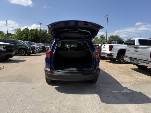 Used 2014 Toyota RAV4 LE FWD image 35