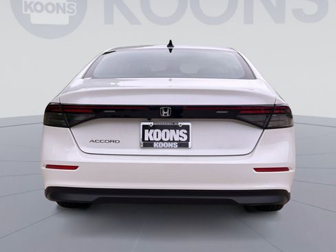 Used 2025 Honda Accord SE image 5