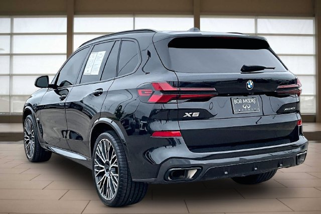Used 2025 BMW X5 xDrive40i w/ M Sport Package AWD/4WD image 11