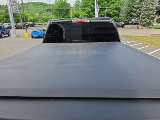 Used 2019 RAM 1500 Laramie AWD/4WD video 5