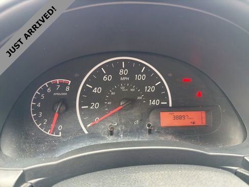 Used 2016 Nissan Versa S FWD image 11