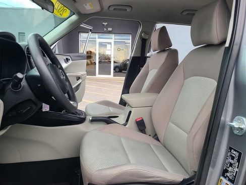 Used 2022 Kia Soul LX FWD image 13