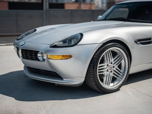 Used 2003 BMW Z8 RWD image 6