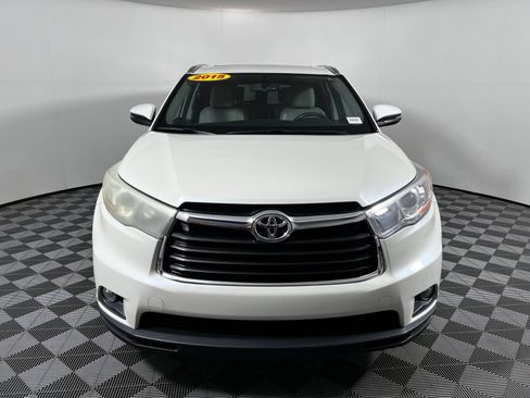 Used 2015 Toyota Highlander XLE AWD/4WD image 2