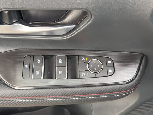 New 2026 Nissan Kicks SR w/ SR Premium Package image 18