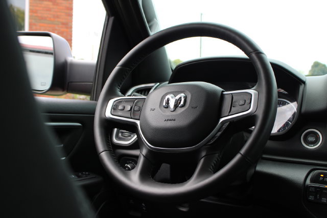 Used 2022 RAM 1500 Big Horn AWD/4WD image 45