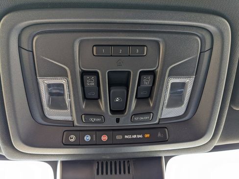 Used 2024 Chevrolet Silverado 2500 High Country w/ High Country Premium Package image 75