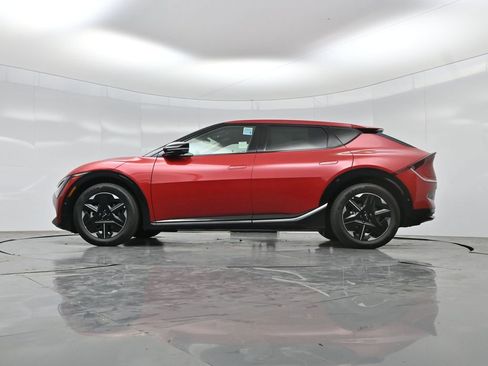 New 2025 Kia EV6 Wind AWD/4WD image 3