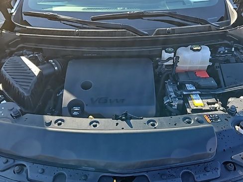 Used 2024 Buick Enclave Premium image 10