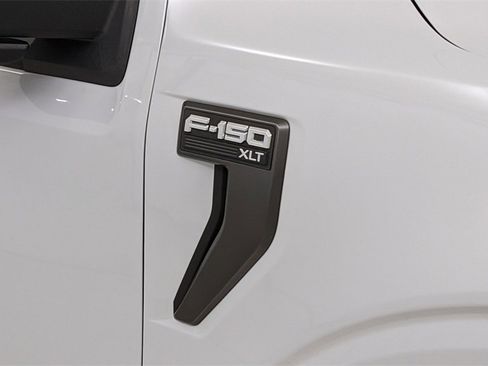 Certified 2022 Ford F150 XLT w/ Equipment Group 302A High image 41