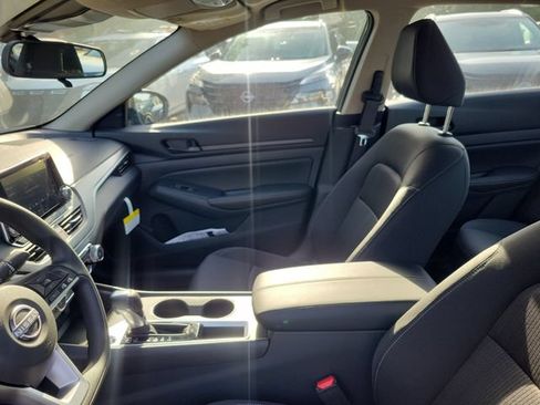 New 2026 Nissan Altima 2.5 SV FWD image 14