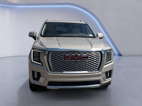 Used 2023 GMC Yukon Denali AWD/4WD image 8