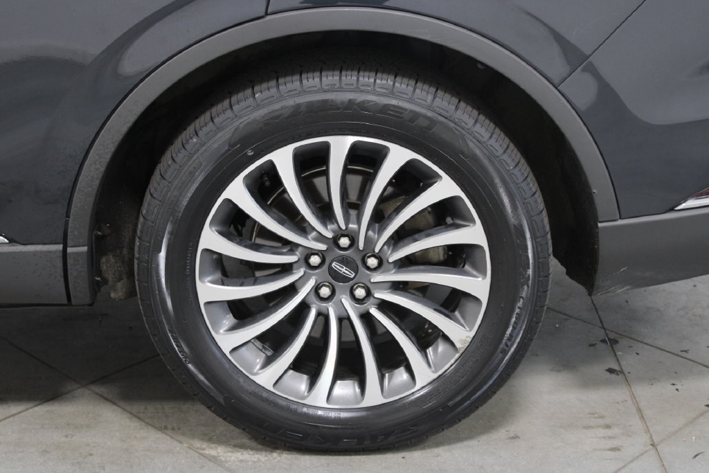Used 2023 Lincoln Aviator Reserve w/ Equipment Group 201A AWD/4WD image 17