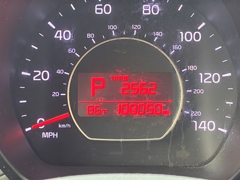 Used 2014 Kia Soul + FWD image 22