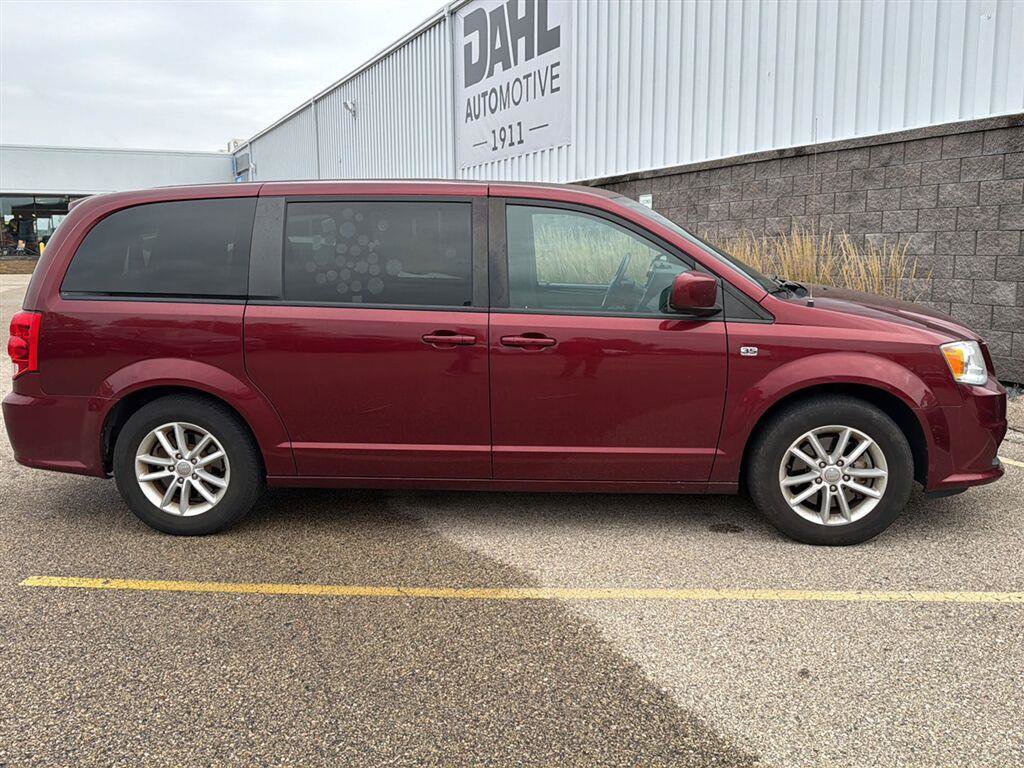 Used 2019 Dodge Grand Caravan SE FWD image 13