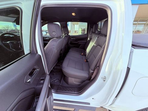 Used 2024 Chevrolet Colorado LT w/ LT Convenience Package II image 16