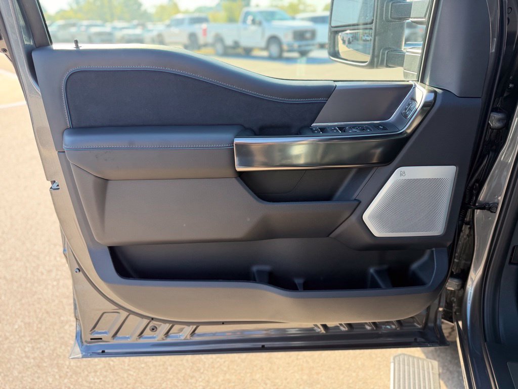 New 2026 Ford F250 Platinum AWD/4WD image 21
