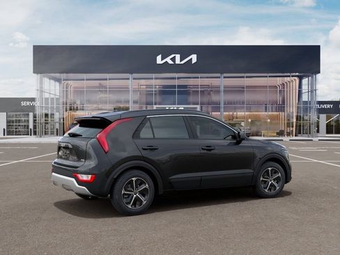 New 2026 Kia Niro LX FWD image 4