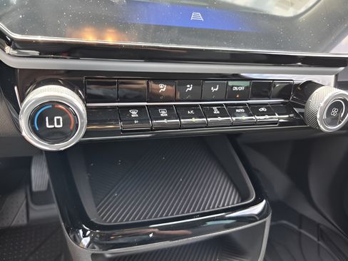 New 2027 Chevrolet Bolt LT w/ LPO, All-Weather Package FWD image 20